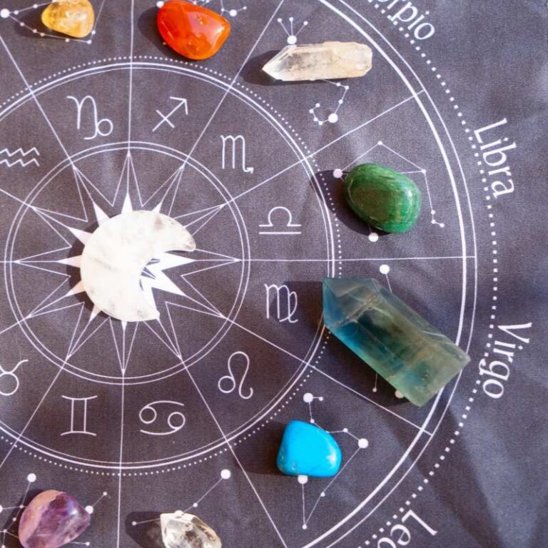 Read more about the article Kamienie i znaki zodiaku. Jaki kamień będzie dla Ciebie najlepszy?